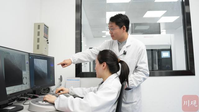 五年连跨五个百亿元台阶 四川首个省级新区以新质生产力破局丨奋力谱写中国式现代化四川新篇章(图6) 五年连跨五个百亿元台阶 四川首个省级新区以新质生产力破局丨奋力谱写中国式现代化四川新篇章(图6)