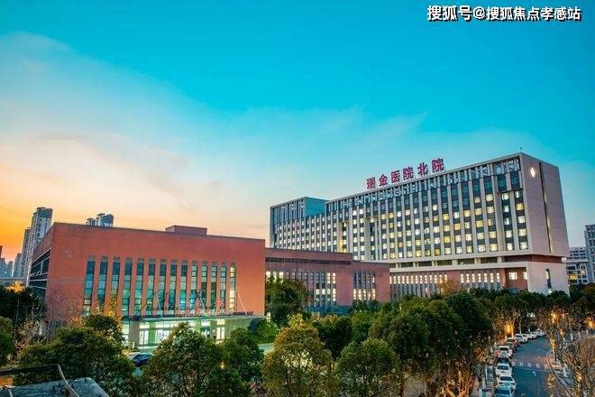 ®保利建发璟玥府 保利建发璟玥府官方售楼处发布: 高性价来袭!(图19) ®保利建发璟玥府 保利建发璟玥府官方售楼处发布: 高性价来袭!(图19)